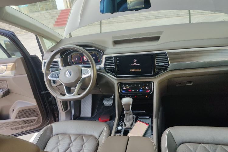 Used Volkswagen Viloran 2020 380TSI Prestige Edition Interior 2