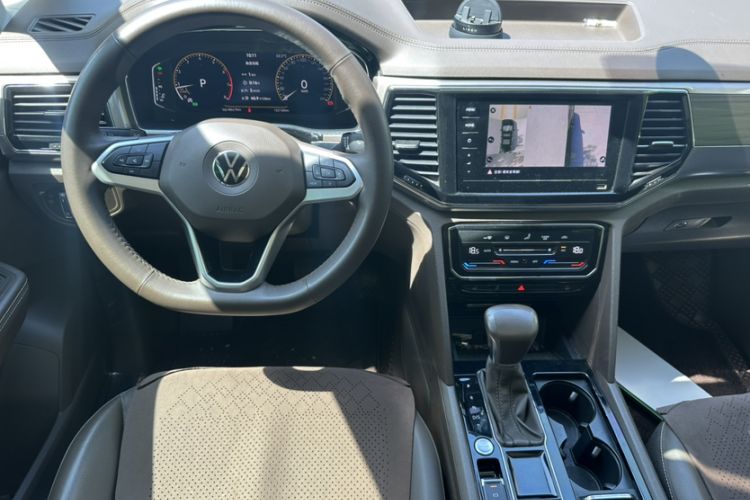 Used Volkswagen Viloran 2020 330TSI Business Edition Interior 3