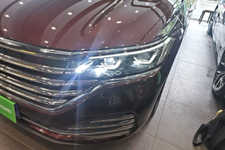 Used Volkswagen Viloran 2020 380TSI Prestige Edition Left Front Headlight