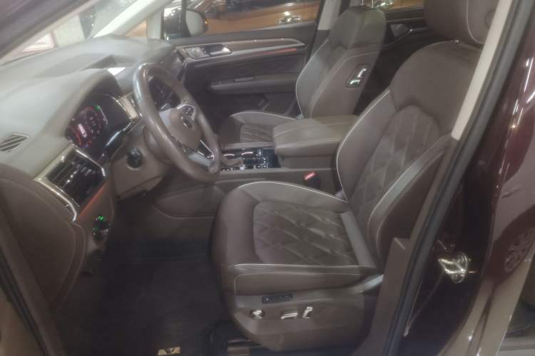 Used Volkswagen Viloran 2020 380TSI Prestige Edition Left Front Seat
