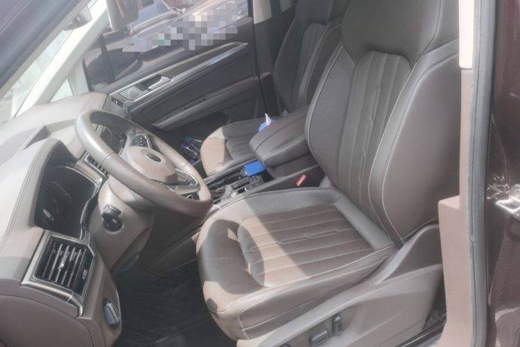 Used Volkswagen Viloran 2020 330TSI Luxury Edition Left Front Seat