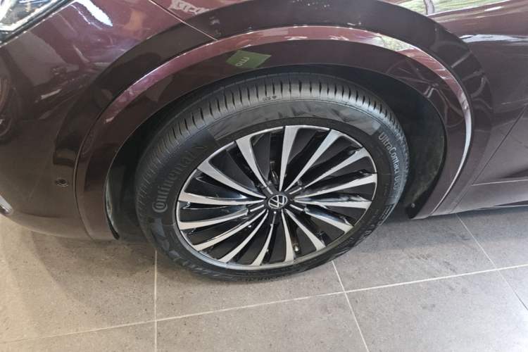Used Volkswagen Viloran 2020 380TSI Prestige Edition Left Front Wheel Hub