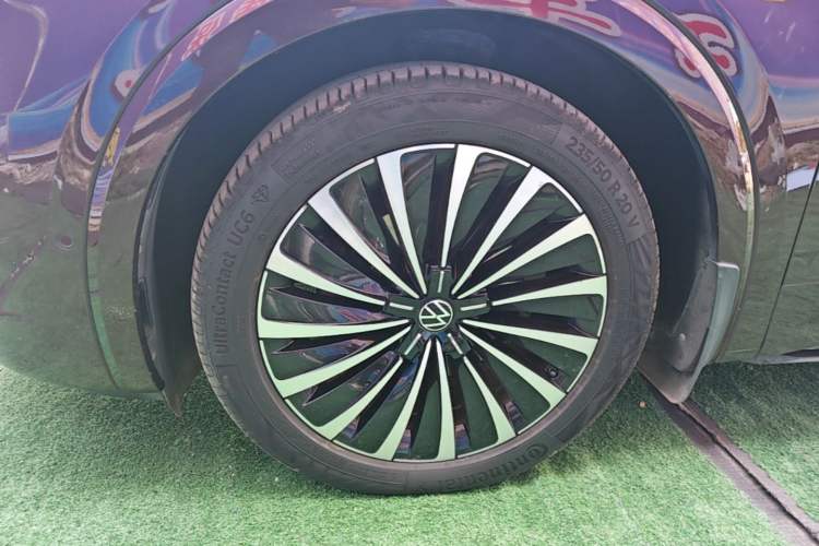 Used Volkswagen Viloran 2020 380TSI Flagship Edition Left Front Wheel Hub