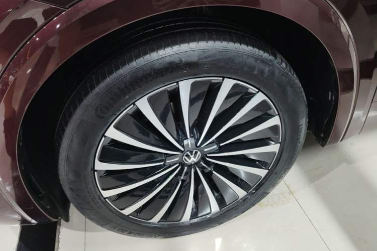 Used Volkswagen Viloran 2020 380TSI Prestige Edition Left Front Wheel Hub