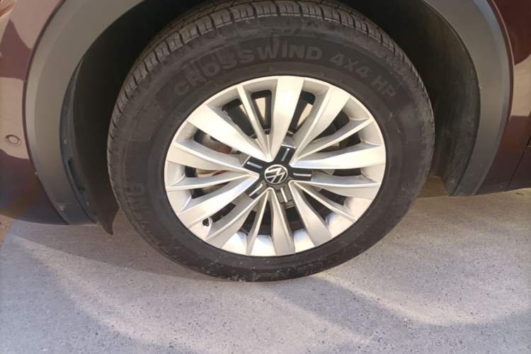 Used Volkswagen Viloran 2020 330TSI Business Edition Left Front Wheel Hub
