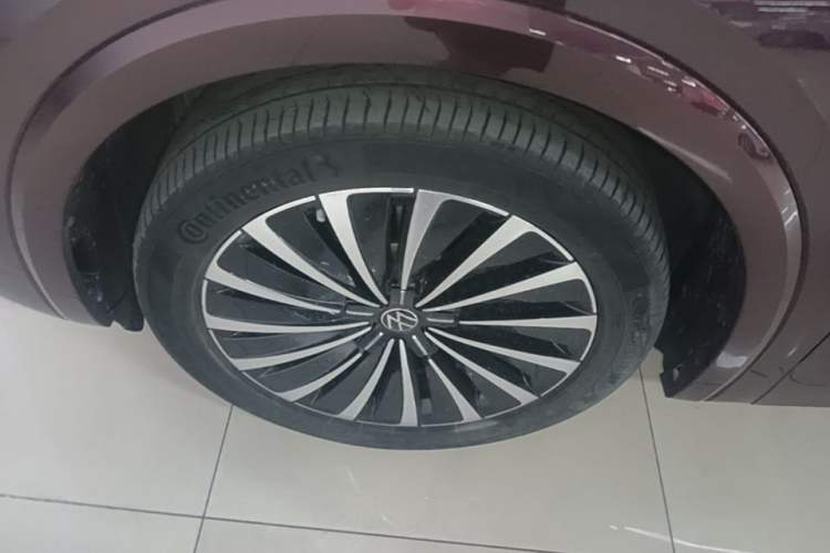 Used Volkswagen Viloran 2020 380TSI Prestige Edition Left Front Wheel Hub