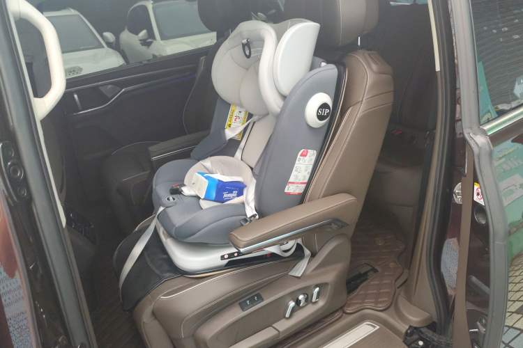 Used Volkswagen Viloran 2020 380TSI Prestige Edition Left Rear Seat