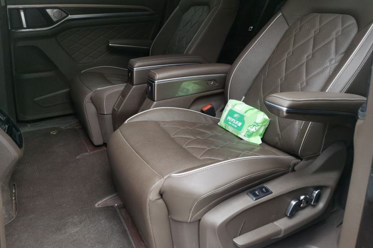 Used Volkswagen Viloran 2020 380TSI Prestige Edition Left Rear Seat