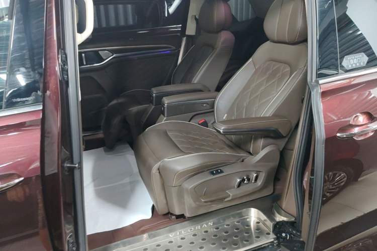 Used Volkswagen Viloran 2020 380TSI Prestige Edition Left Rear Seat