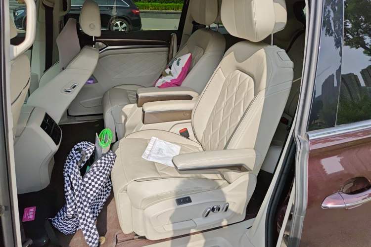 Used Volkswagen Viloran 2020 380TSI Flagship Edition Left Rear Seat