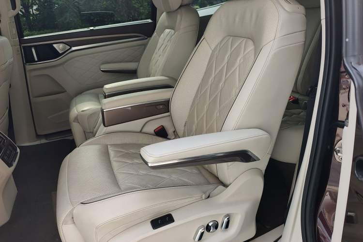 Used Volkswagen Viloran 2020 380TSI Flagship Edition Left Rear Seat