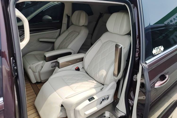 Used Volkswagen Viloran 2020 380TSI Prestige Edition Left Rear Seat