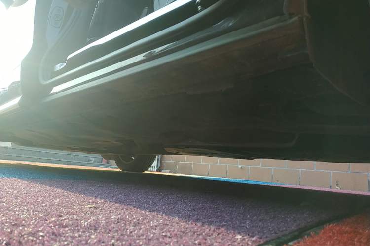 Used Volkswagen Viloran 2020 330TSI Business Edition Left Side Sill