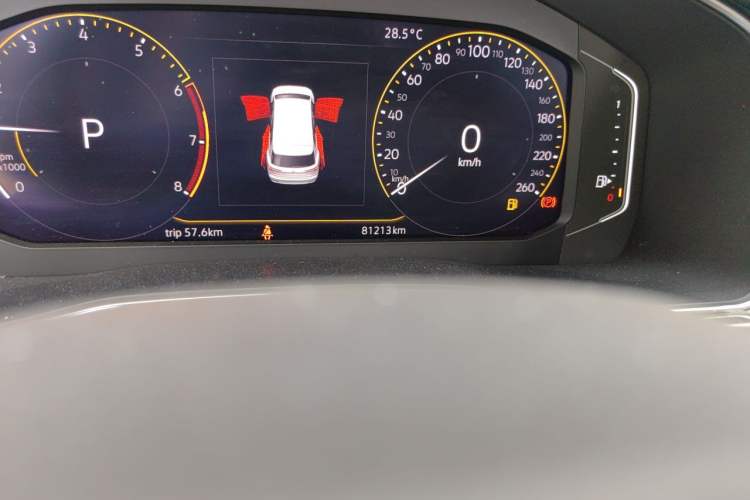 Used Volkswagen Viloran 2020 330TSI Business Edition Odometer Close Up