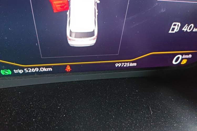 Used Volkswagen Viloran 2020 330TSI Luxury Edition Odometer Close Up