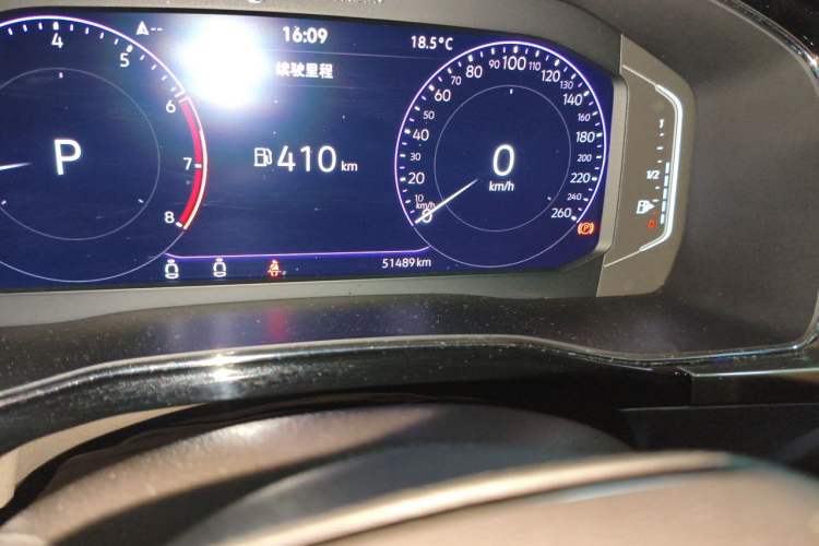 Used Volkswagen Viloran 2020 330TSI Luxury Edition Odometer Close Up