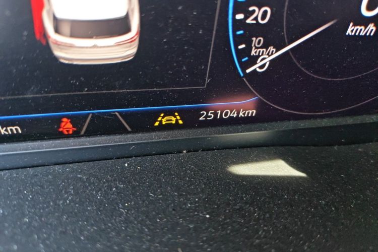 Used Volkswagen Viloran 2020 380TSI Flagship Edition Odometer Close Up