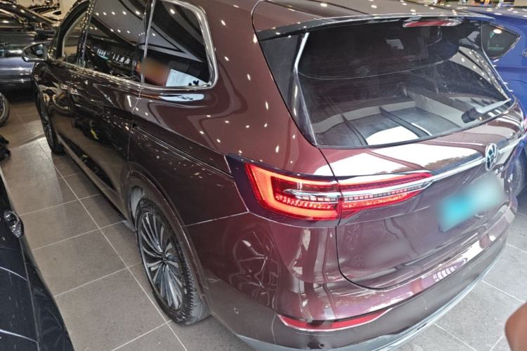Used Volkswagen Viloran 2020 380TSI Prestige Edition Rear Left 45 Deg