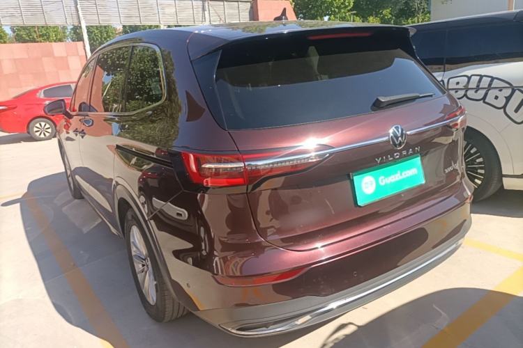 Used Volkswagen Viloran 2020 330TSI Business Edition Rear Left 45 Deg