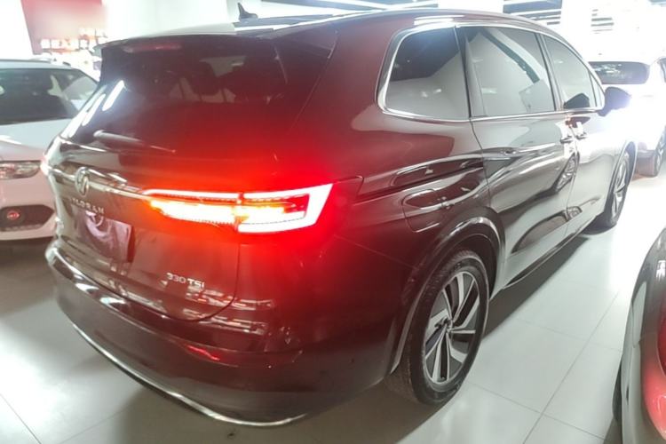 Used Volkswagen Viloran 2020 330TSI Luxury Edition Rear Right 45 Deg