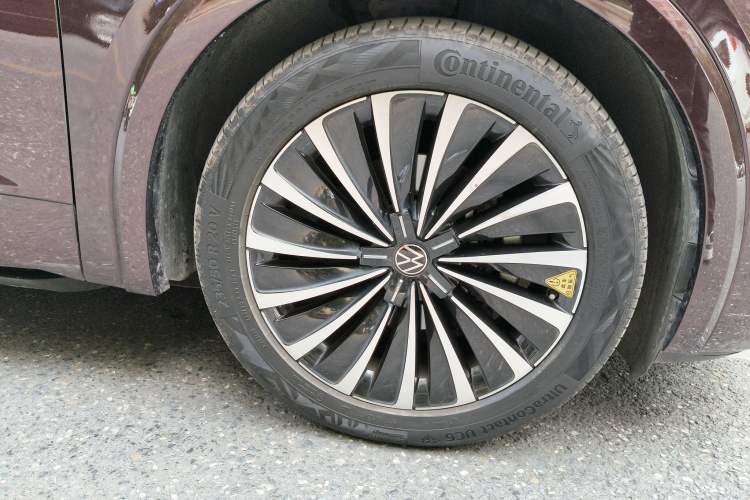 Used Volkswagen Viloran 2020 380TSI Prestige Edition Right Front Wheel Hub