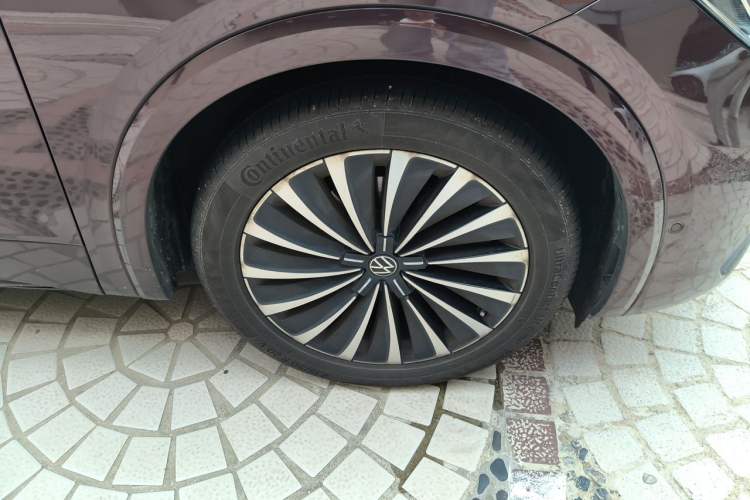 Used Volkswagen Viloran 2020 380TSI Flagship Edition Right Front Wheel Hub