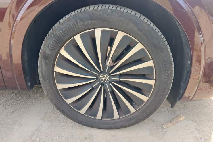 Used Volkswagen Viloran 2020 380TSI Flagship Edition Right Front Wheel Hub