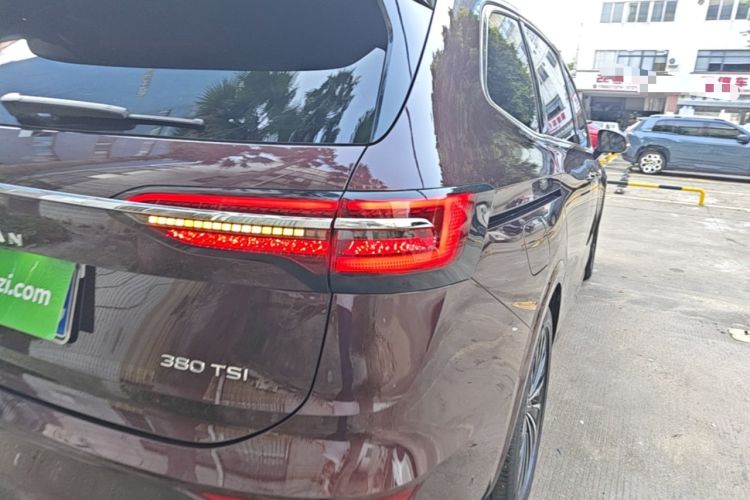 Used Volkswagen Viloran 2020 380TSI Prestige Edition Right Rear Taillight