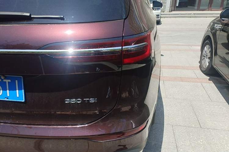 Used Volkswagen Viloran 2020 380TSI Prestige Edition Right Rear Taillight