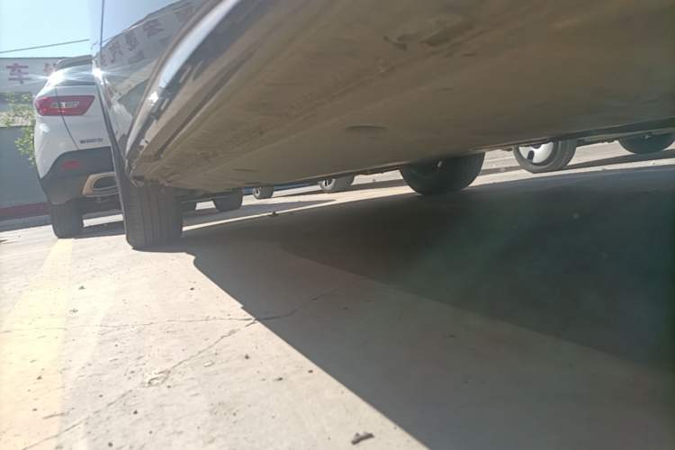 Used Volkswagen Viloran 2020 330TSI Business Edition Right Side Sill