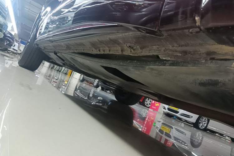 Used Volkswagen Viloran 2020 380TSI Prestige Edition Right Side Sill
