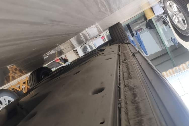 Used Volkswagen Viloran 2020 380TSI Prestige Edition Right Side Sill