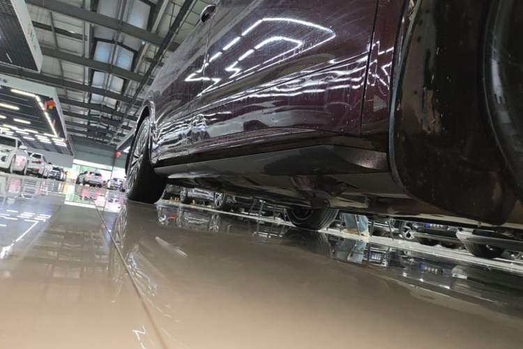Used Volkswagen Viloran 2020 380TSI Flagship Edition Right Side Sill
