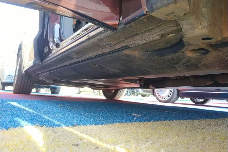 Used Volkswagen Viloran 2020 330TSI Business Edition Right Side Sill