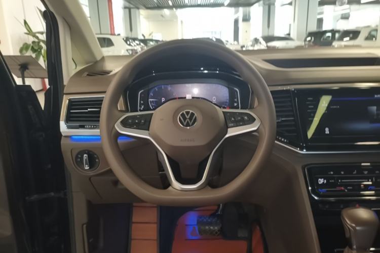 Used Volkswagen Viloran 2020 330TSI Business Edition Steering Wheel