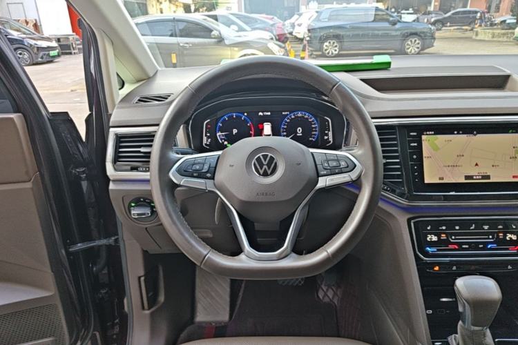 Used Volkswagen Viloran 2020 380TSI Prestige Edition Steering Wheel