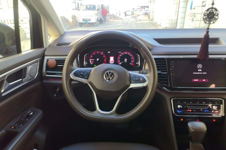 Used Volkswagen Viloran 2020 380TSI Prestige Edition Steering Wheel