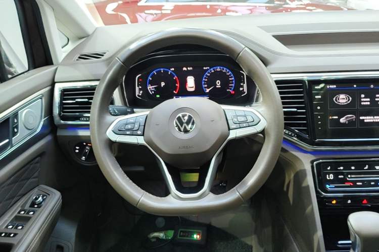 Used Volkswagen Viloran 2020 380TSI Prestige Edition Steering Wheel