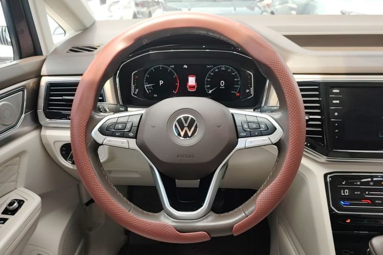 Used Volkswagen Viloran 2020 380TSI Prestige Edition Steering Wheel