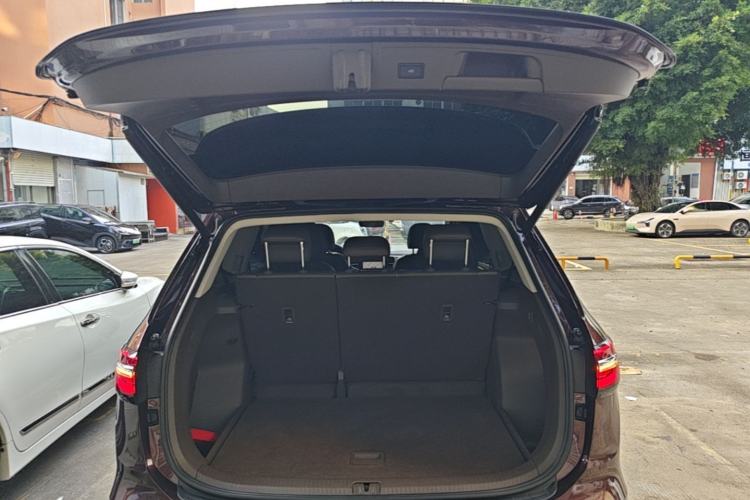Used Volkswagen Viloran 2020 380TSI Prestige Edition Trunk