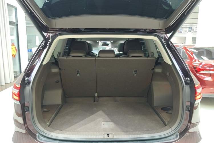 Used Volkswagen Viloran 2020 380TSI Prestige Edition Trunk