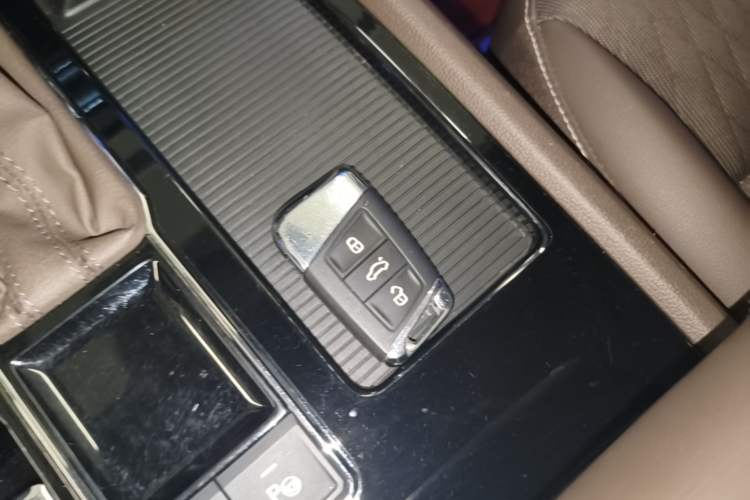 Used Volkswagen Viloran 2020 330TSI Business Edition Vehicle Key
