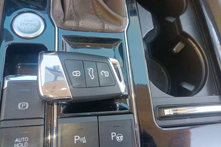 Used Volkswagen Viloran 2020 330TSI Business Edition Vehicle Key