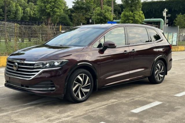 Volkswagen Viloran 2020 330TSI Luxury Edition usata