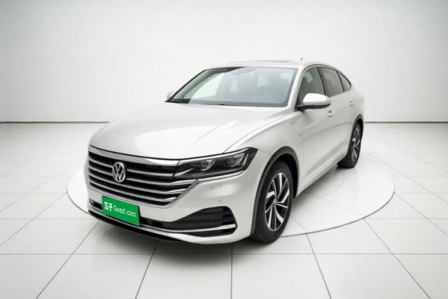 Używany Volkswagen Viloran 2020 330TSI Luxury Edition