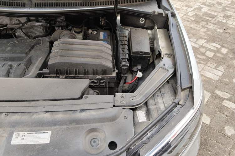 Used Volkswagen Viloran 2020 380TSI Prestige Edition Engine Bay Left
