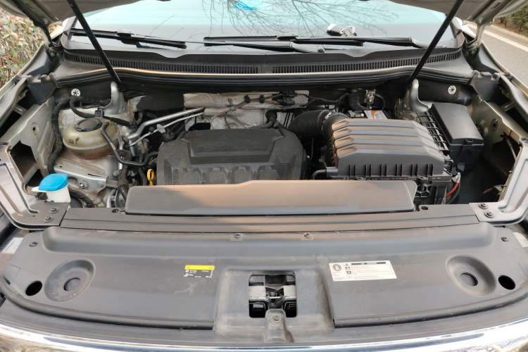 Used Volkswagen Viloran 2020 380TSI Flagship Edition Engine Bay