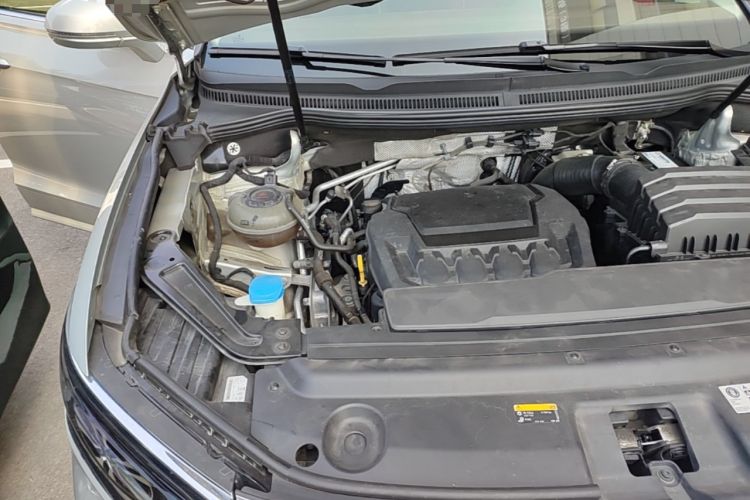Used Volkswagen Viloran 2020 380TSI Prestige Edition Engine Bay Right