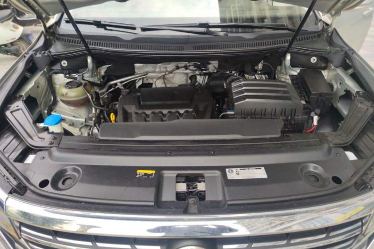 Used Volkswagen Viloran 2020 380TSI Prestige Edition Engine Bay