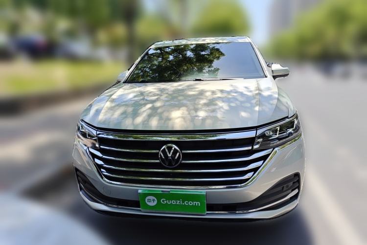 Used Volkswagen Viloran 2020 330TSI Luxury Edition Front